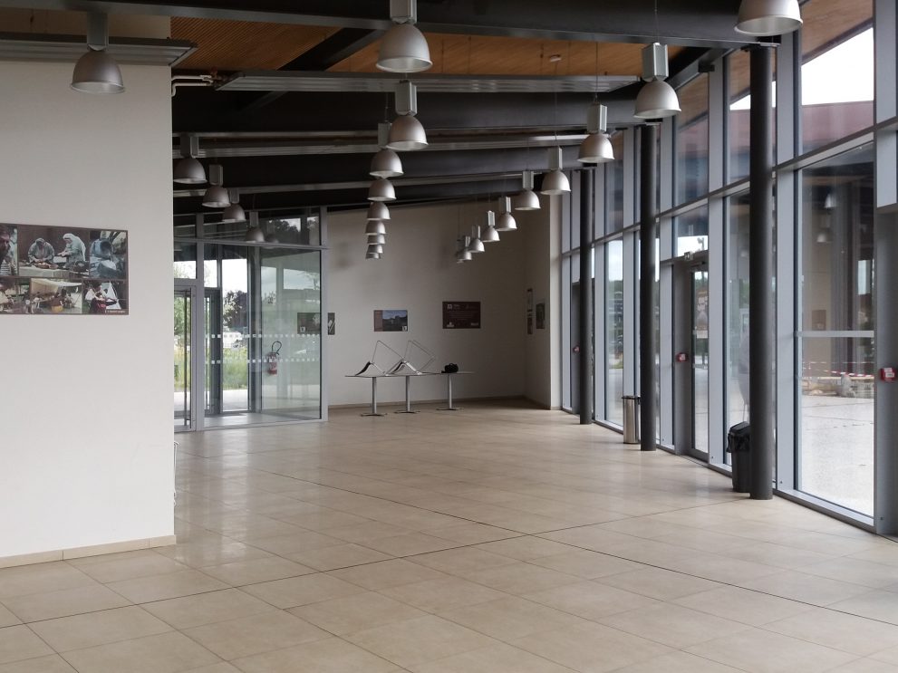 Carré brasserie vide