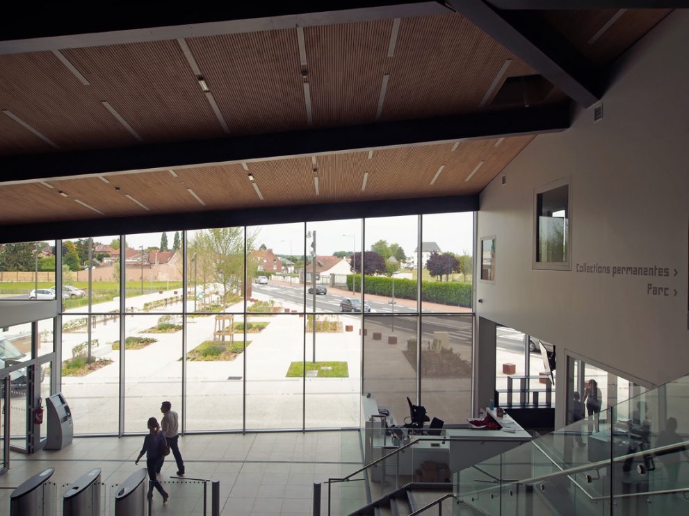Hall Arkéos vue donnant sur l'accueil