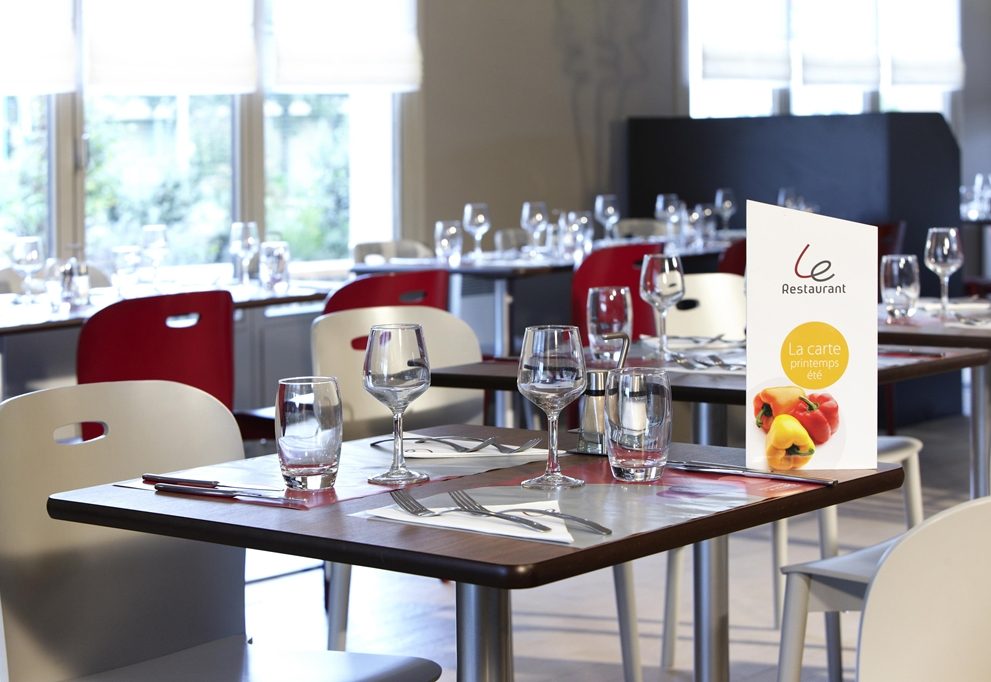 salle déjeuner campanile