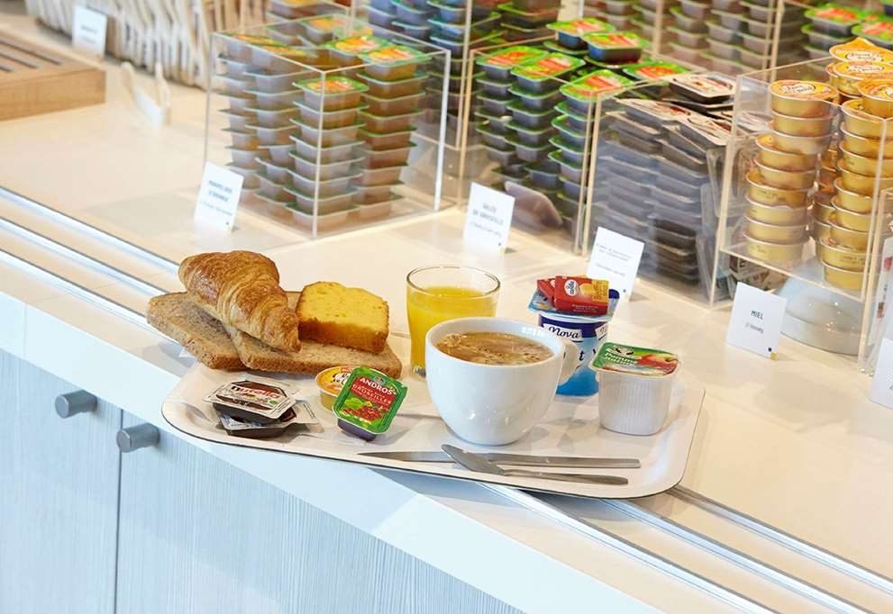 Petit déjeuner Hôtel première classe