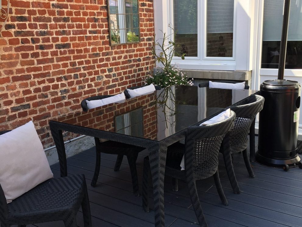 la terrasse des chambres d'hôtes du palais