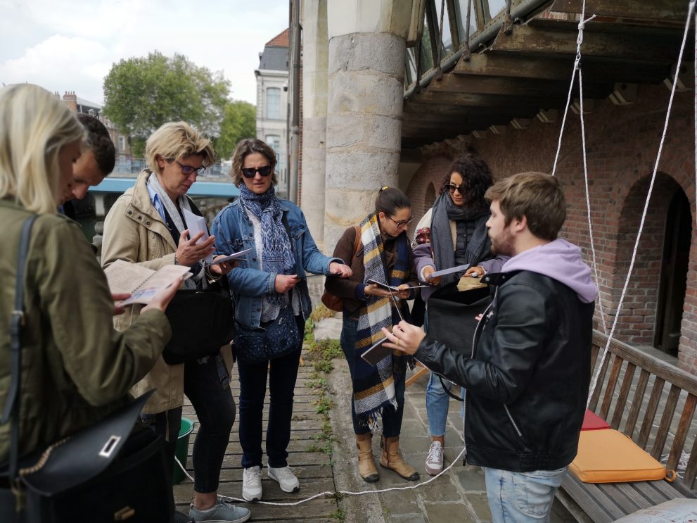 Jeu de piste à Douai - esprit d'équipe - team building - enquete