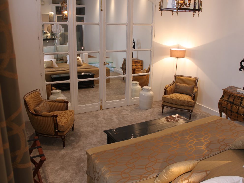 suite 148 vue vers salon