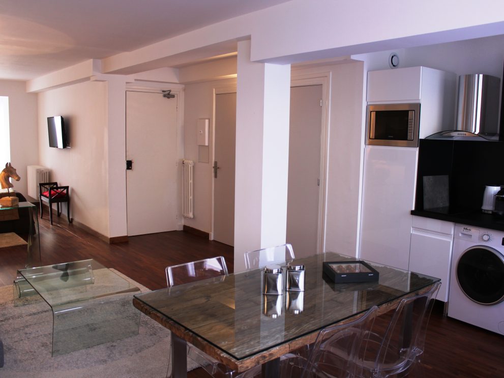 vue espace repas RPA appart Douai 111