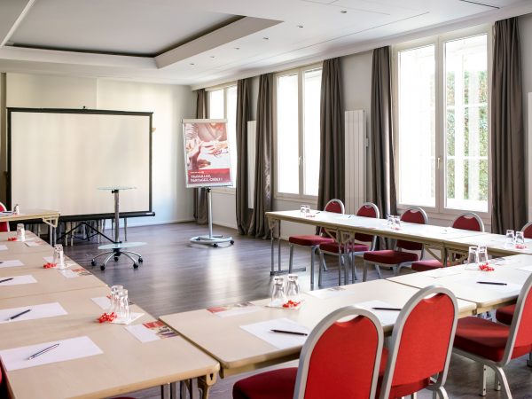 Salle séminaire Ibis Douai
