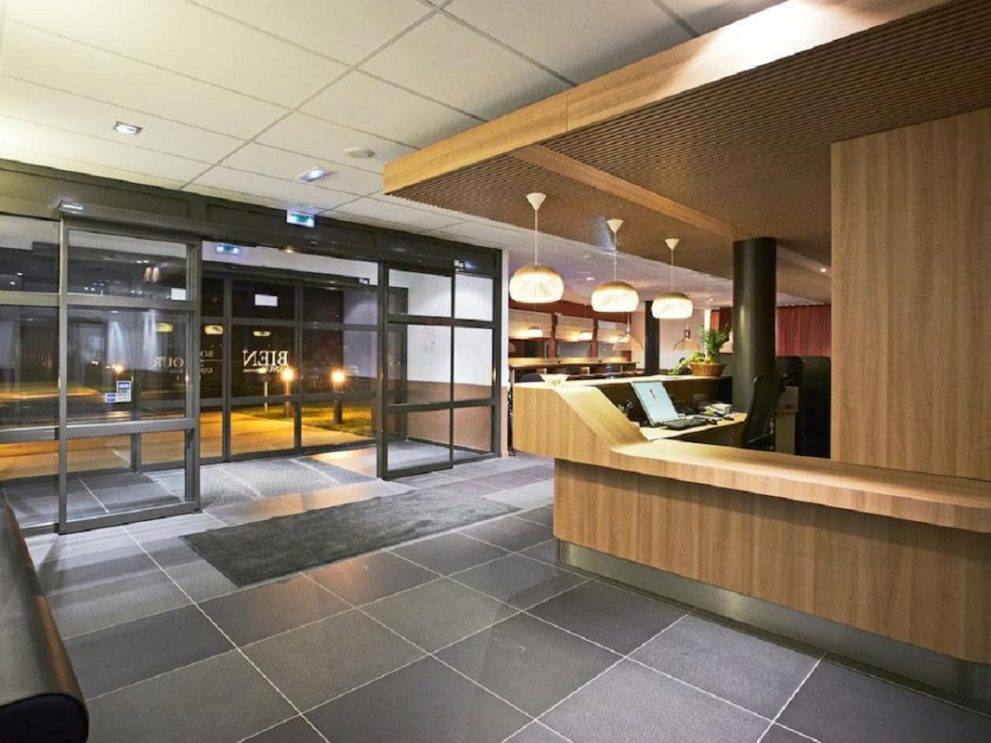 Hotel Kyriad Douai, hall d'accueil
