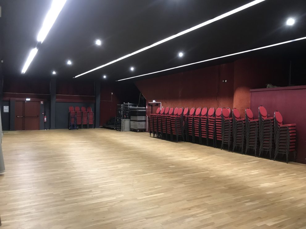 Back stage Henri Martel